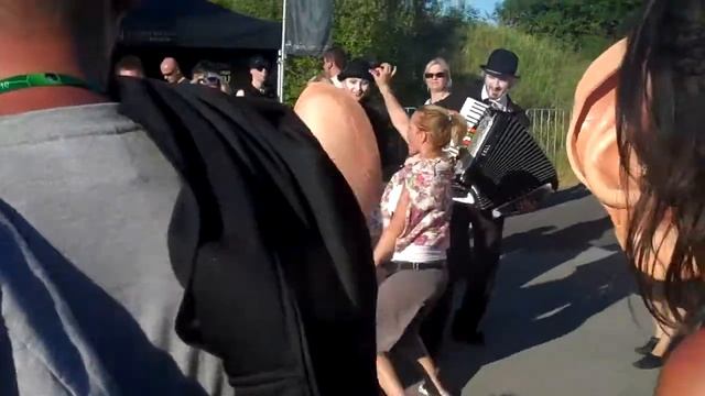 Нос и Ухо на марше смотреть онлайн