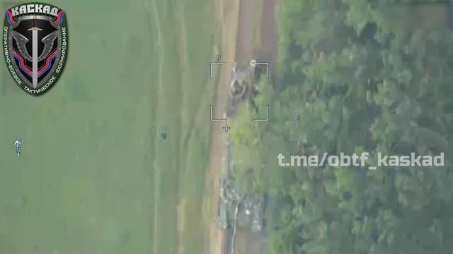 Подбитые и брошенные Т-64БВ, два БТРа М113 и бронеавтомобиль Oshkosh.