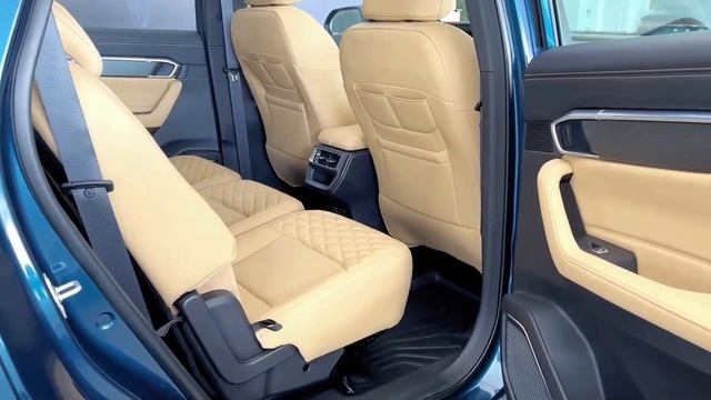 Okavango's Comfort, Power, and Design | Dominating the Road смотреть онлайн