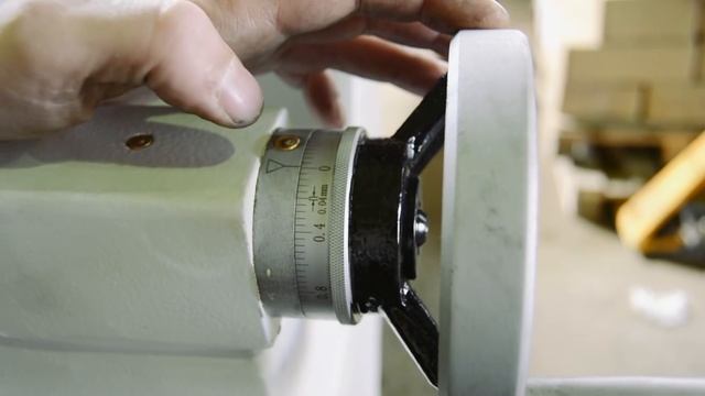 Универсальный токарный станок ( Китай) смотреть онлайн