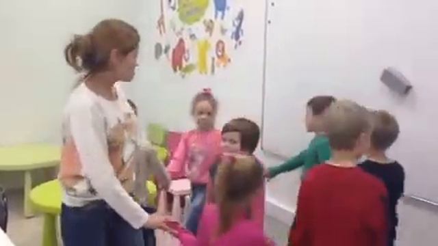 Английский для детей: как поздравить с днем рождения на английском языке смотреть онлайн