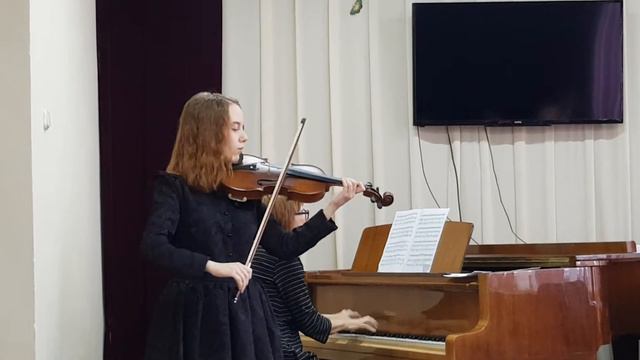 F. Fiorillo - caprice 28 смотреть онлайн