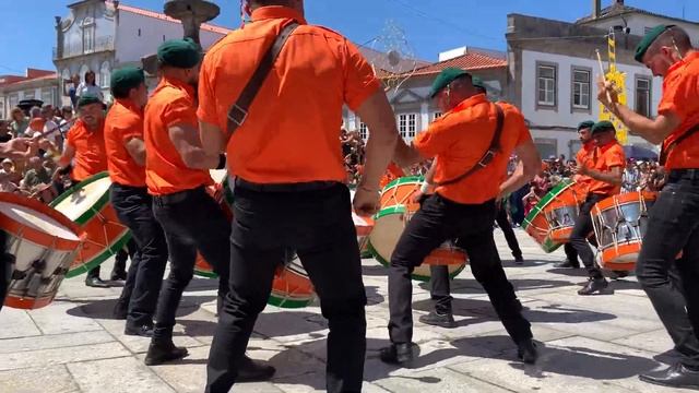Portugal: Viana do Castelo: Festa Senhora da Agonia 2019 Gigantones e Cabeçudos Bombos / Best Drums смотреть онлайн