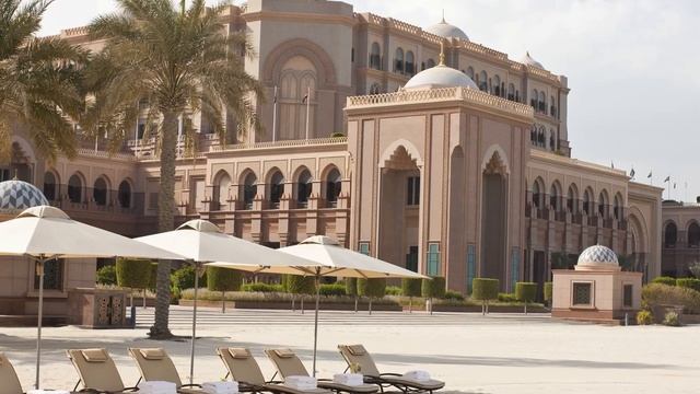 Президентский отель Emirates Palace в Абу-Даби смотреть онлайн