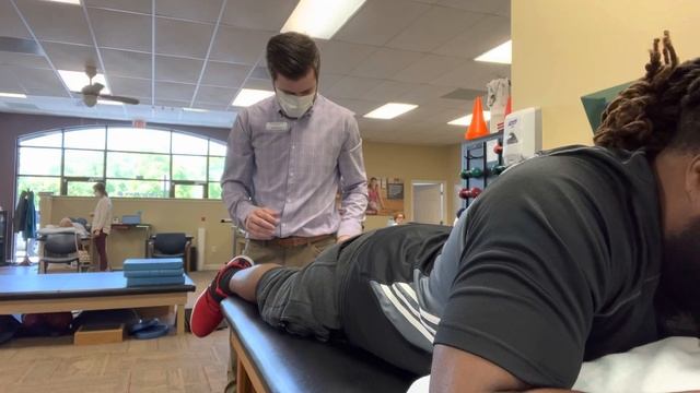 I REALLY FEEL BAD | FOOD SERVICE INJURIES | Should I come back? смотреть онлайн