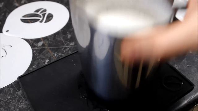 How to stencil a cappuccino coffee with fresh milk смотреть онлайн