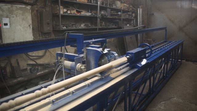 Станок токарно-фрезерный с копиром для колонн ТФС-1550. Длиномер. Токарная обработка детали. смотреть онлайн