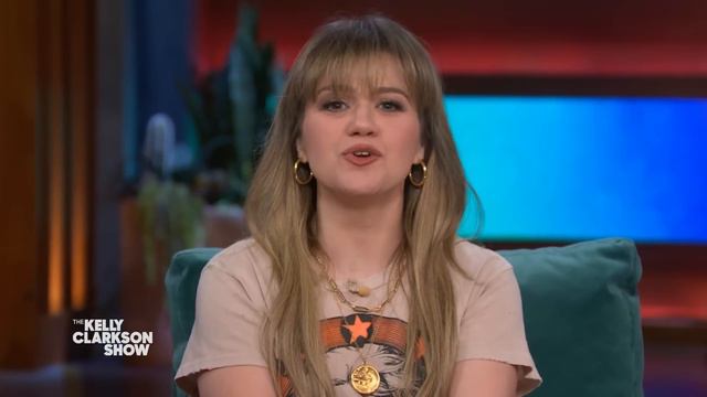 Karine Jean-Pierre Surprises Aspiring Journalist With White House Invite смотреть онлайн