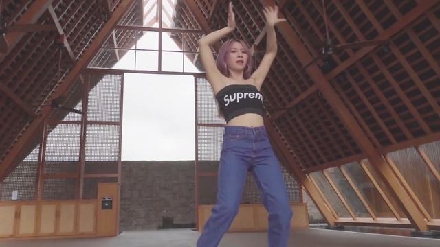 HWASA (화사) 'MARIA (마리아)' Dance Cover by Natya Shina смотреть онлайн