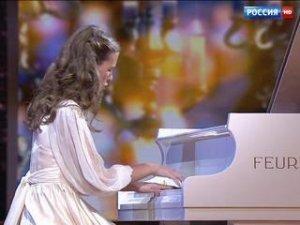 Анастасия Махамендрикова. Фортепиано - С. Рахманинов "Мелодия" - Синяя Птица. Сезон 2015