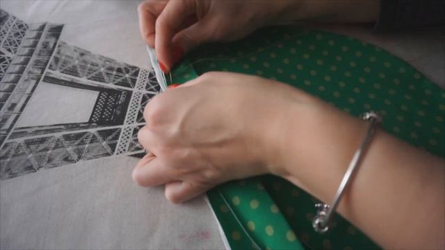 Как сшить шапку-тюрбан /Тюрбан двусторонний сшить/Шапка тремя швами/Тюрбан за 10 минут смотреть онлайн