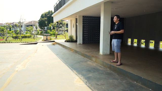 Unboxing & Review EACHINE E58 смотреть онлайн