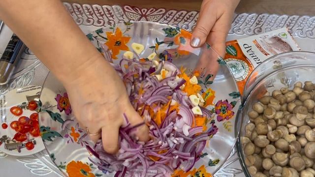 МОРКОВЬ С ШАМПИНЬОНАМИ ПО-КОРЕЙСКИ смотреть онлайн