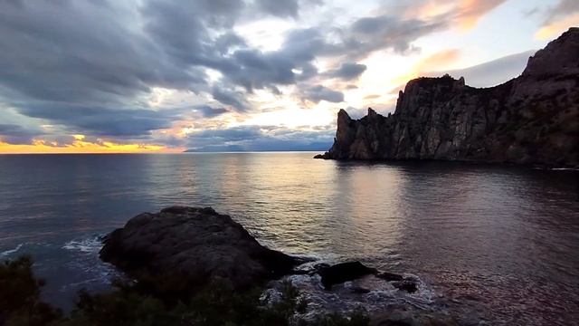 Крым. Новый Свет. Ноябрь. Бухты на закате дня. смотреть онлайн