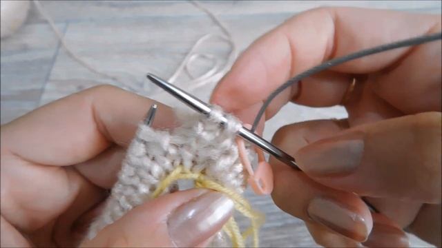 Женская шапка спицами. смотреть онлайн