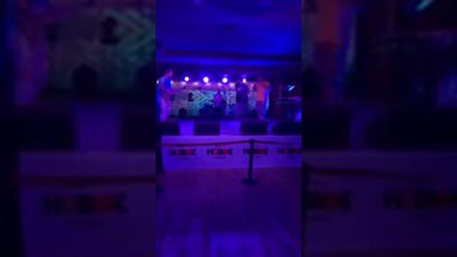 ДОЧКА ПОЁТ НА КОНКУРСЕ🎼My daughter is participating in the contest.🎶🇷🇺 смотреть онлайн
