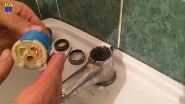 Ремонт однорычажного смесителя KFA ARMATURA Замена картриджа смотреть онлайн