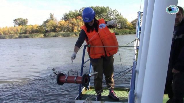 НИС "Протей" прибыло в порт г. Керчь смотреть онлайн