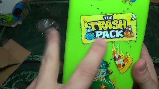 Обзор игрушек - Trash Pack (Мусорный бак) смотреть онлайн