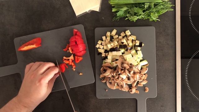 Вкусный, простой в приготовлении и недорогой ужин на двоих.