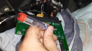 VW Touareg (2004) Не работает стеклоподьемник водительской двери. Поиск и устранение неисправности.