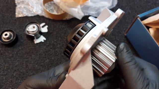 DAYCO KTBWP9670 Timing Belt Kit With Water Pump | For 2.0 HDI PSA Engine | 407 308 508 C4 C5 DS4 DS смотреть онлайн