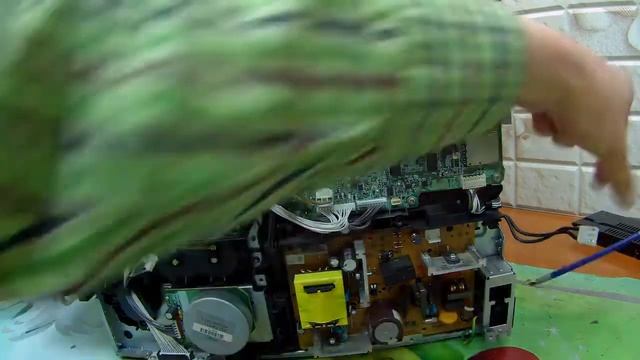 M2040dn и т.п. Ошибка C 6400, ремонт. M2040dn error C 6400, repair. Service call C 6400 смотреть онлайн