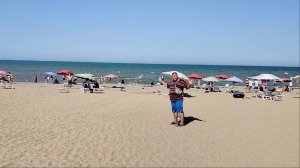 Каспийск. Дагестан. На пляже. Каспийское море.