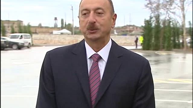 İlham Əliyevin Yevlax şəhər ictimaiyyətinin nümayəndələri ilə görüşü смотреть онлайн