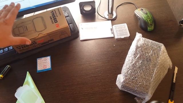 Вспышка Yongnuo YN 560 IV распаковка (unboxing) смотреть онлайн
