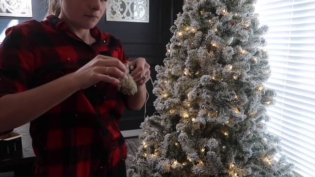 CLEAN AND DECORATE WITH ME FOR CHRISTMAS 2021 / CHRISTMAS DECORATING IDEAS 2021 / PART 2