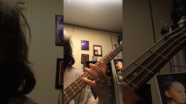 Bass guitar for La Puerta Negra grades 6-9 смотреть онлайн