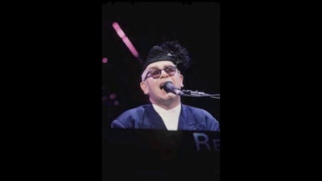 4. I'm Still Standing (Elton John-Live In Osaka: 11/5/1988) смотреть онлайн