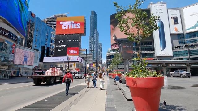 TORONTO Ontario Canada Travel - Downtown Toronto Life 4K Walk Vlog