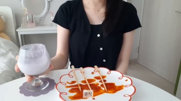 ENG)vlog 요리 먹방 브이로그 ?육즙팡팡 보쌈 만들어 먹기, ?에버랜드 놀러가기, 디저트 먹방/들깨메밀막국수, 간장돼지불고기, 된장찌개, 소떡소떡, 델리만쥬, 역전할머니맥주