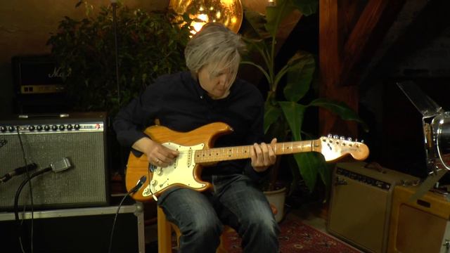 Fender Stratocaster from 1972 presented by Vintage Guitar Oldenburg and Tobias Hoffmann смотреть онлайн