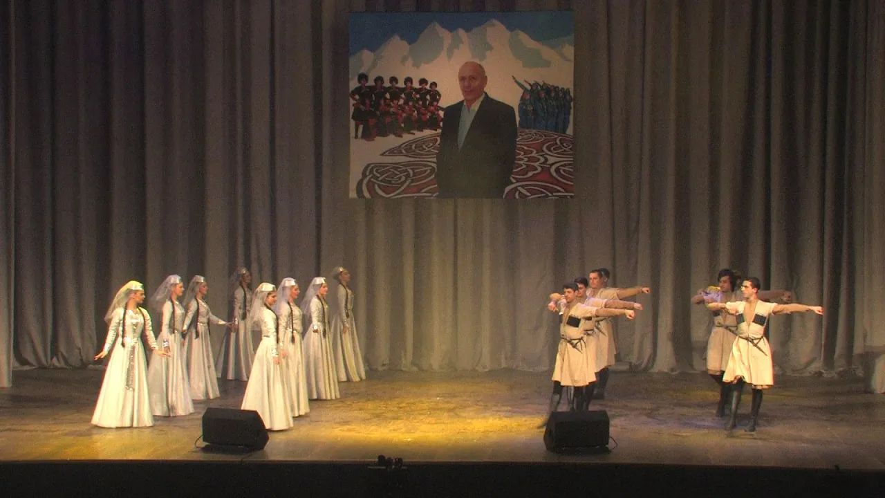 Давлури Даиси. Ансамбль Халиси смотреть онлайн