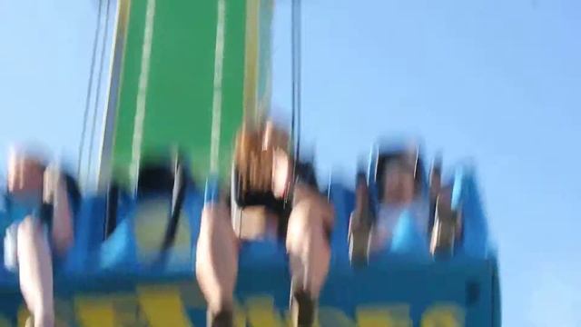 Падающая звезда MVI 5945 От страха визг стоит на весь парк. смотреть онлайн
