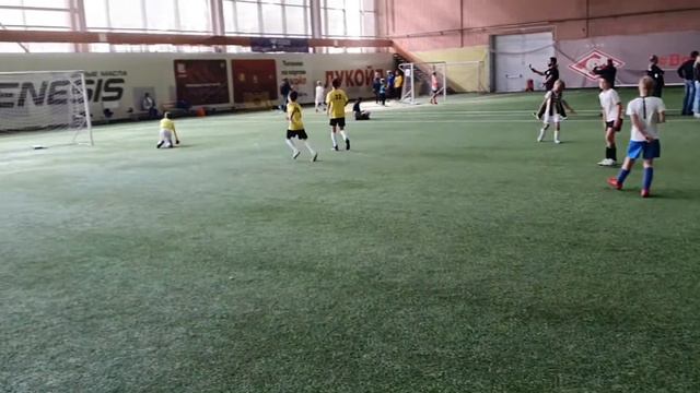 Дети играют в футбол. Турнир по футболу #2