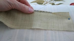 Как обработать край шелкового платка вручную