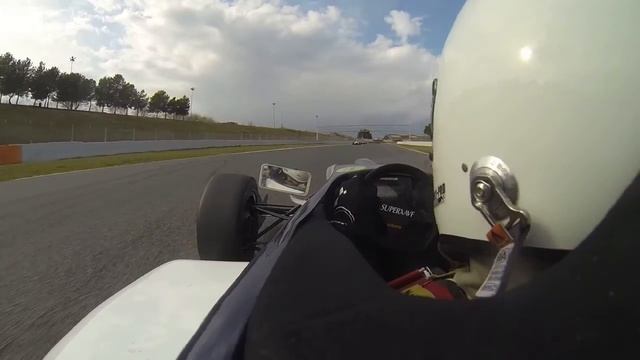 Formule renault 2.0 group B Barcelona track смотреть онлайн