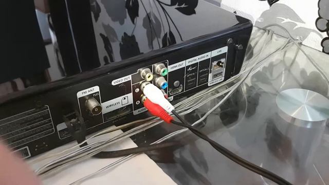 Samsung Blu-ray home cinema HT- BD1252 смотреть онлайн