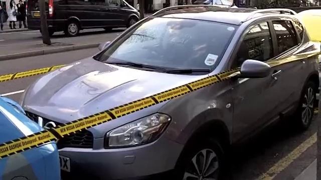 Nissan Ad Notting Hill смотреть онлайн