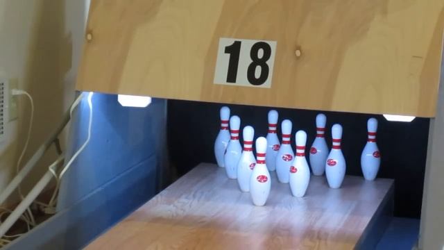 Mini basement bowling (10 frames) смотреть онлайн