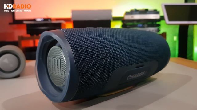 "Tầm Giá 2 Triệu" Liệu Loa Bluetooth JBL Charge 4 Và Flip 5 Có Đáng Mua Không? смотреть онлайн