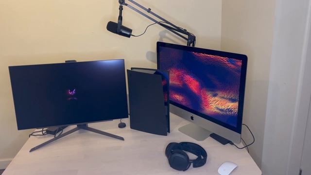 UNBOXING THE WORLD'S FIRST 27 INCH, 240 HZ OLED MONITOR! - LG ULTRAGEAR 27GR95QE OLED GAMING MONITO смотреть онлайн