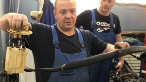 Замена топливного насоса Вольво s60.