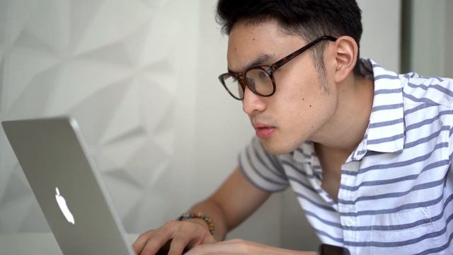 الفرق بين ReactJS و React Native للمبتدئين смотреть онлайн
