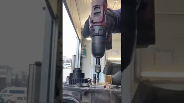 Problema supapa EGR 03L131501K VAG смотреть онлайн