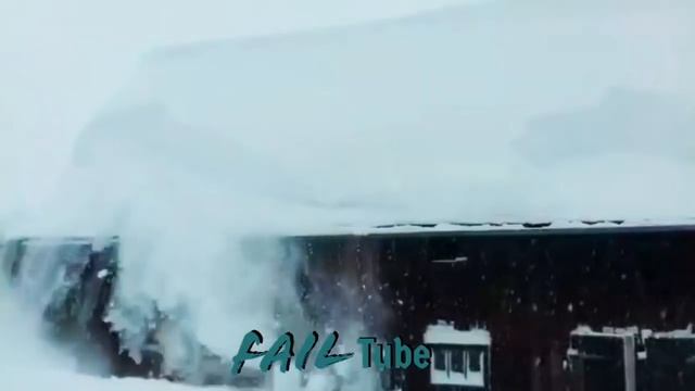 Awesome Roof Snow Removal Tools ! Amazing Snow Sliding 2020 смотреть онлайн